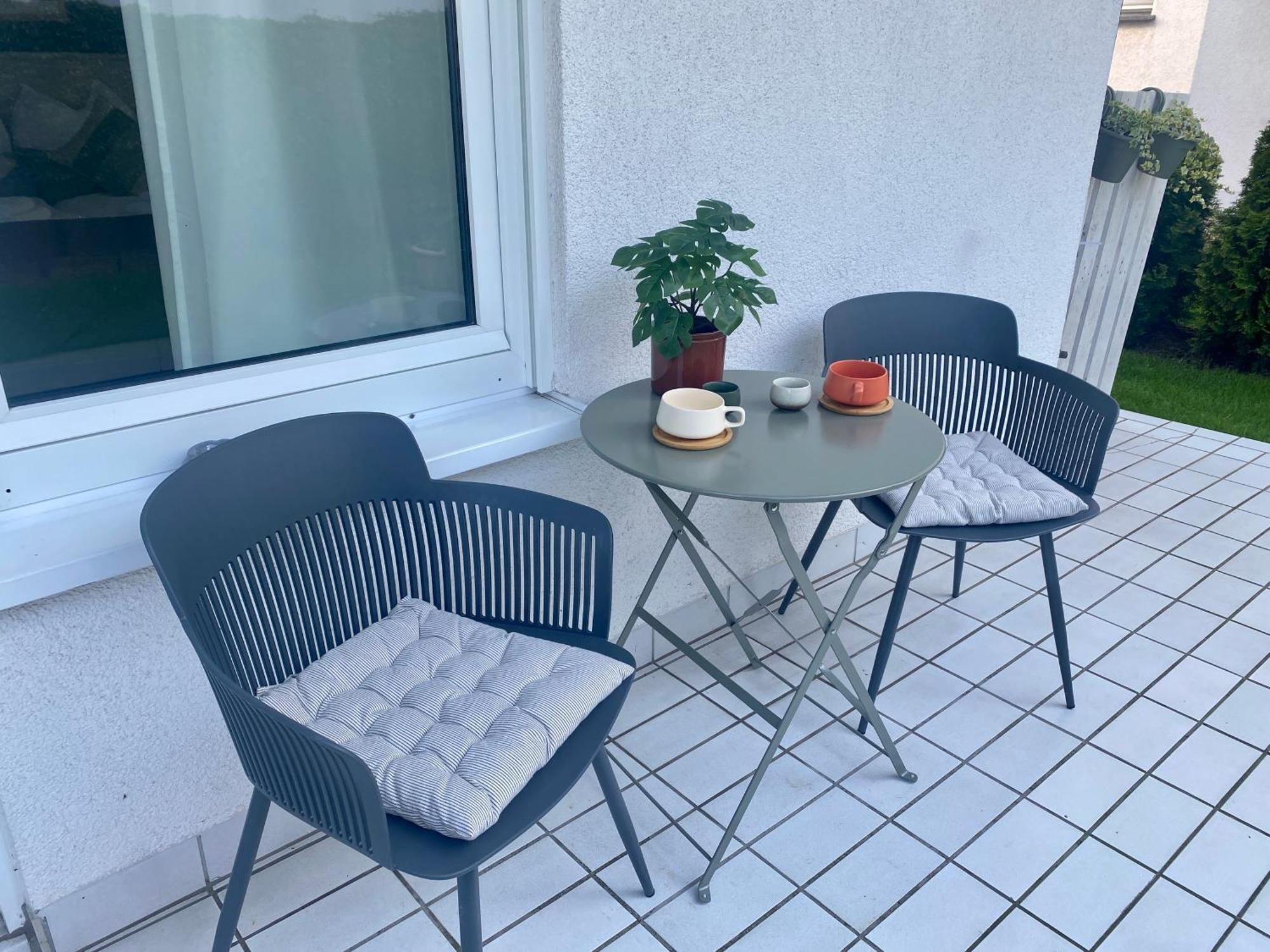 Moderne Wohnung Mit Terrasse & Parkplatz; Naehe Bwzk & Amazon Кобленц Екстер'єр фото