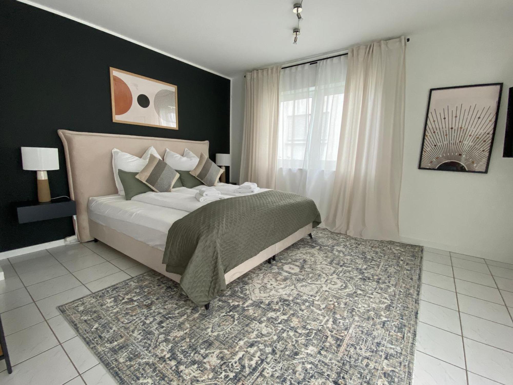 Moderne Wohnung Mit Terrasse & Parkplatz; Naehe Bwzk & Amazon Кобленц Екстер'єр фото